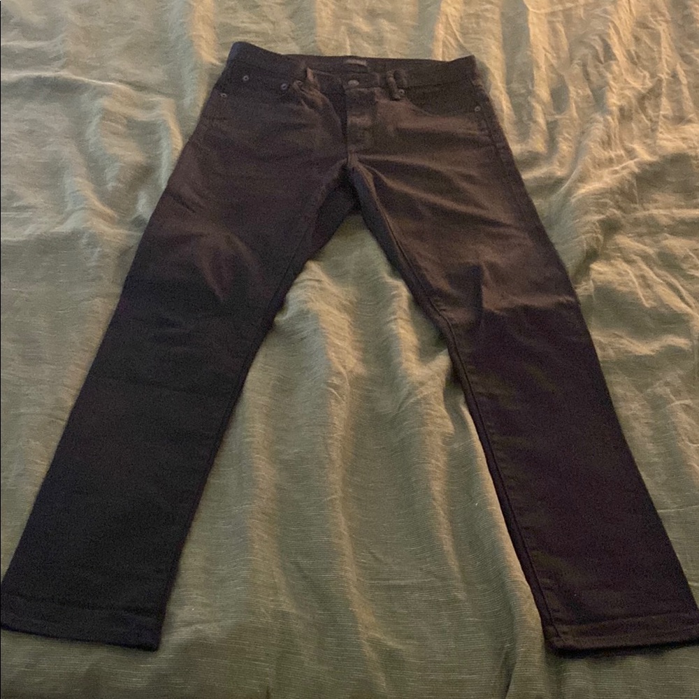 Uniqlo Black Slim Straight Jeans Versatile Style